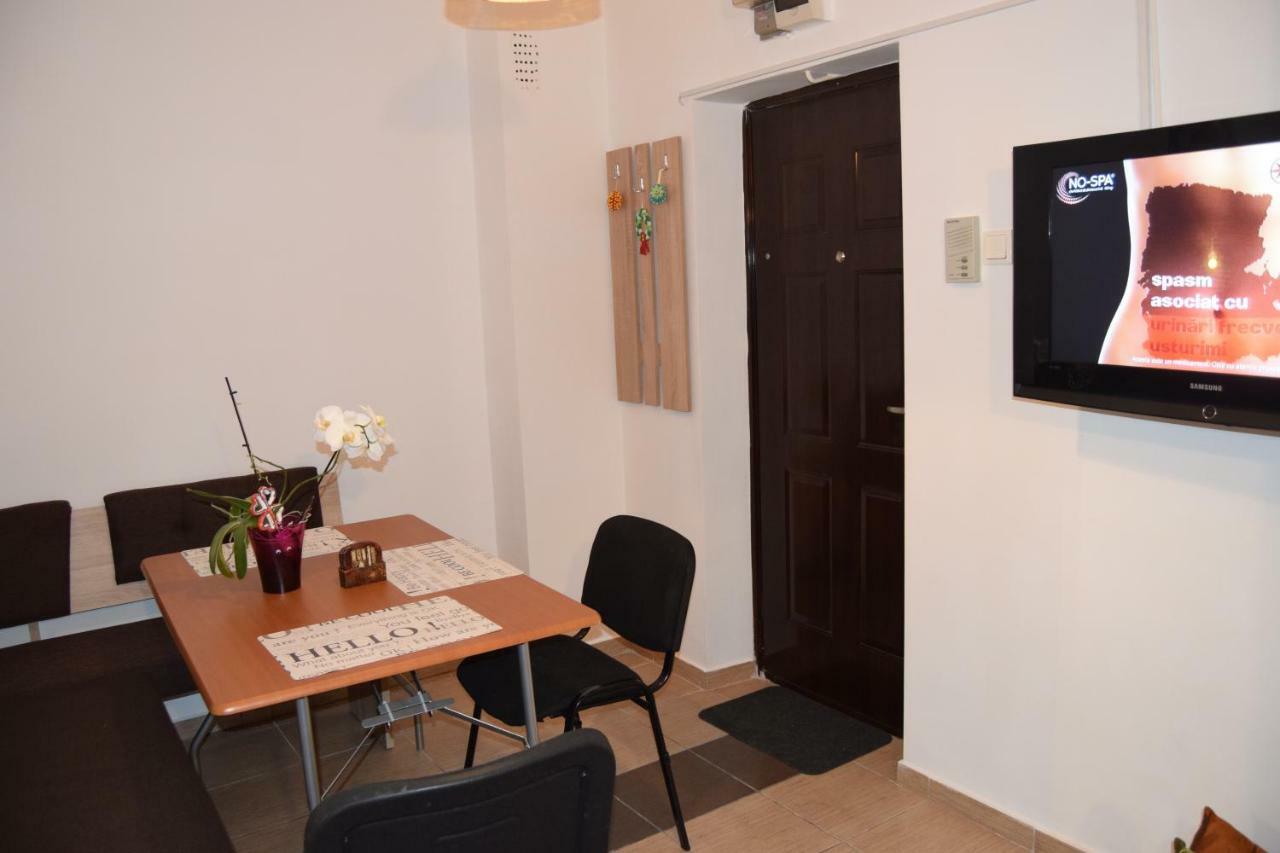 Central Appartment St'S Martin Church Braşov Eksteriør billede
